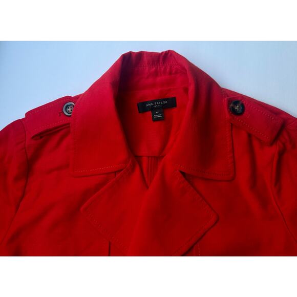 🧥 Ann Taylor Red Short Trench Jacket Blazer Medium Petite Coat Bold Colorful - Picture 6 of 7